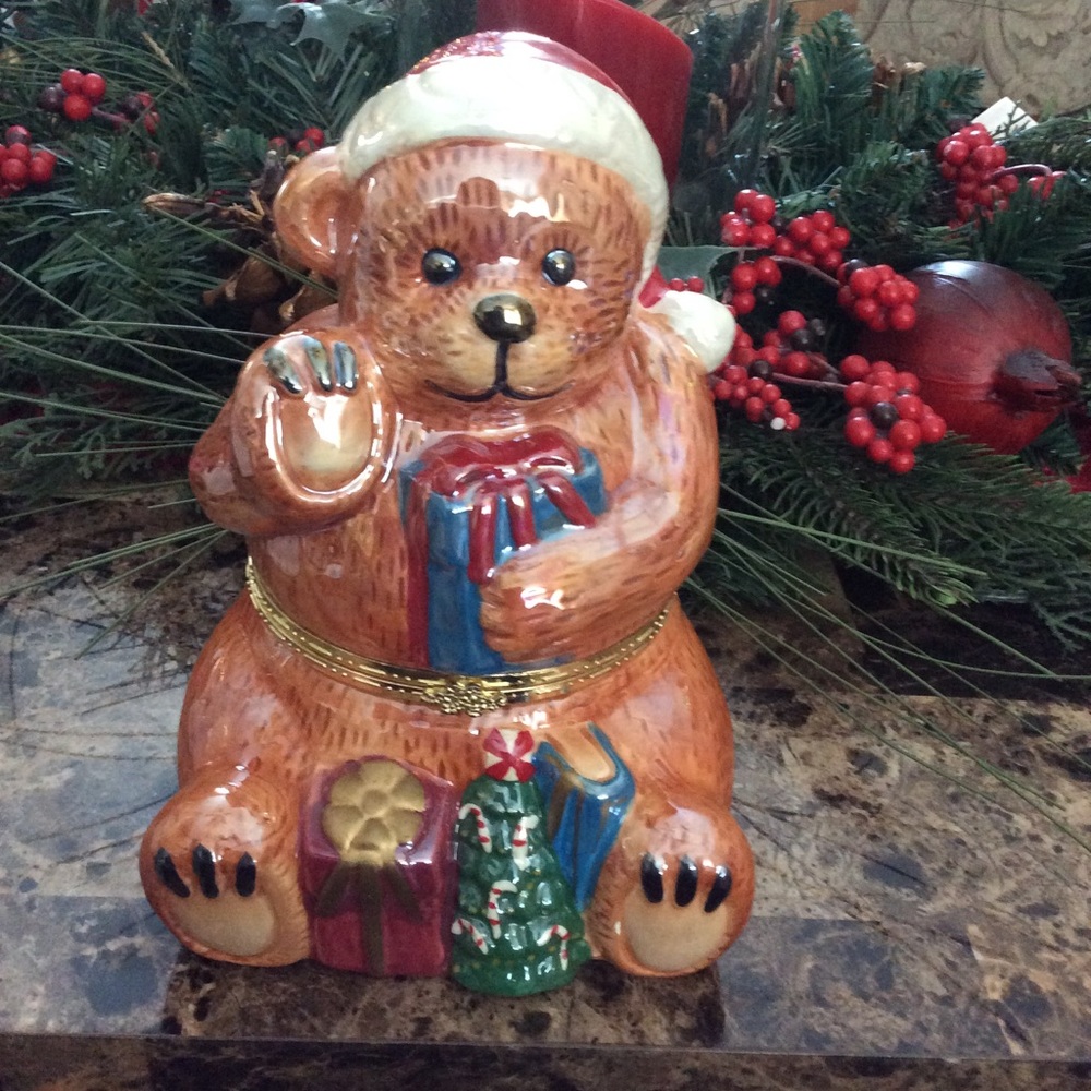 Mr. Christmas Musical Bear